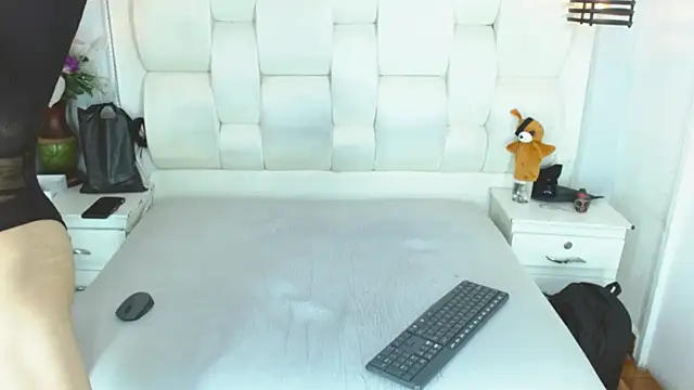 Snapshot of Atley_Dolly chatting on 11.22.25 Atley Dolly online show from 11.22.25