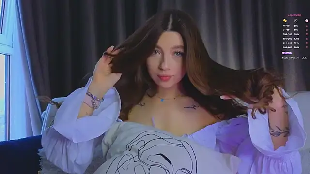 VirginiaHouston online show from 11.12.25