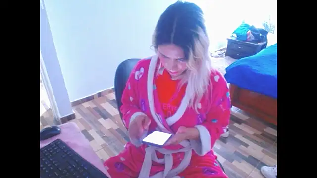 Snapshot of mystica_25 chatting on 11.16.25 mystica 25 online show from 11.16.25