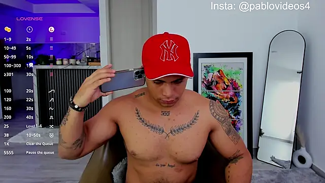 Snapshot of Nicolasmontoya16 chatting on 09.12.25 Nicolasmontoya16 online show from 09.12.25