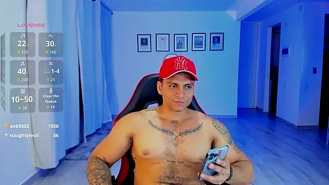 Snapshot of Nicolasmontoya16 chatting on 11.05.25 Nicolasmontoya16 online show from 11.05.25