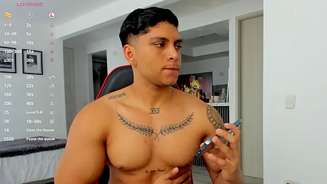 Snapshot of Nicolasmontoya16 chatting on 11.09.25 Nicolasmontoya16 online show from 11.09.25