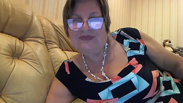 Simply woman online show from 05.23.26