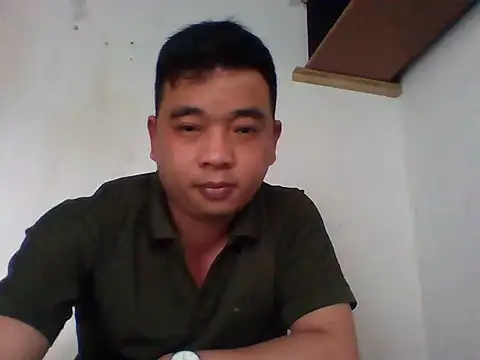 Snapshot of Boy_kuto77 chatting on 10.30.25 Boy kuto77 online show from 10.30.25