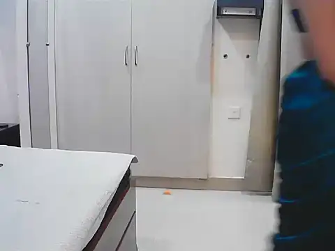 elize   online show from 09.11.25