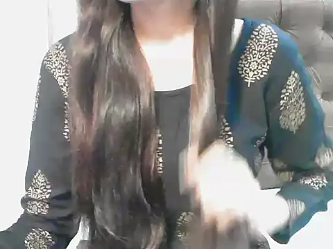 elize   online show from 11.08.25