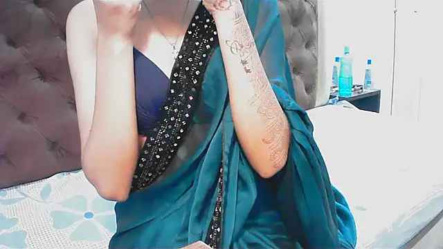 elize   online show from 11.15.25