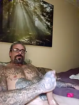 Snapshot of sethdarby chatting on 09.13.25 sethdarby online show from 09.13.25