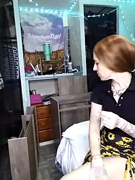 Purple2StayThnxx online show from 01.12.26