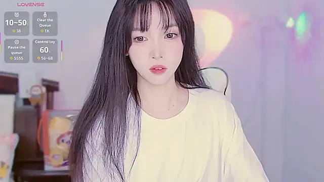 Snapshot of XiaoNana_ chatting on 12.22.25 XiaoNana online show from 12.22.25