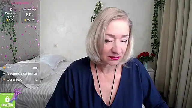 Snapshot of hunters_woman chatting on 11.04.25 hunters woman online show from 11.04.25