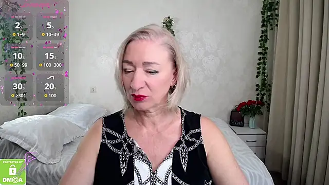 Snapshot of hunters_woman chatting on 11.09.25 hunters woman online show from 11.09.25