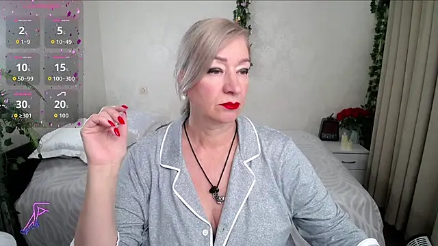 hunters woman online show from 07.03.26