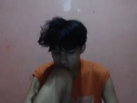 Snapshot of Kyoshi_19 chatting on 12.04.25 Kyoshi 19 online show from 12.04.25