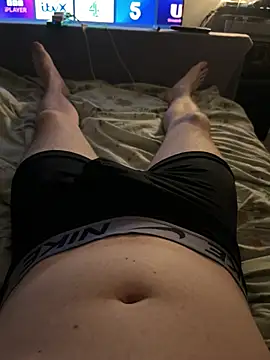 naughtycoupl98 online show from 03.31.26