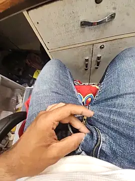 Snapshot of _Danny__ chatting on 10.05.25  Danny   online show from 10.05.25