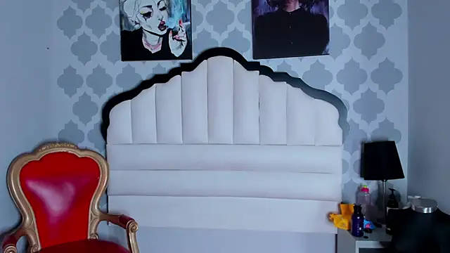 EimmyAdams online show from 12.22.25