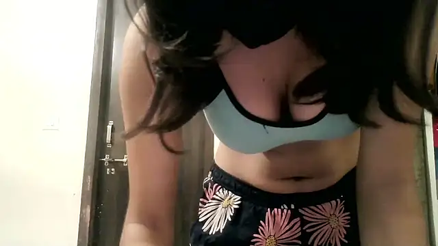 Aarohi An online show from 04.18.26