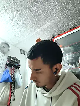 Exlifer online show from 04.30.26