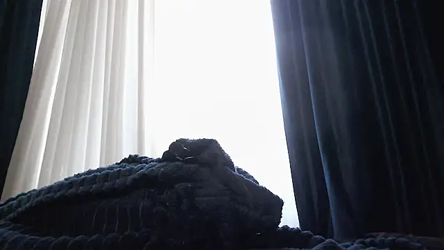 tokyomeow online show from 11.20.25