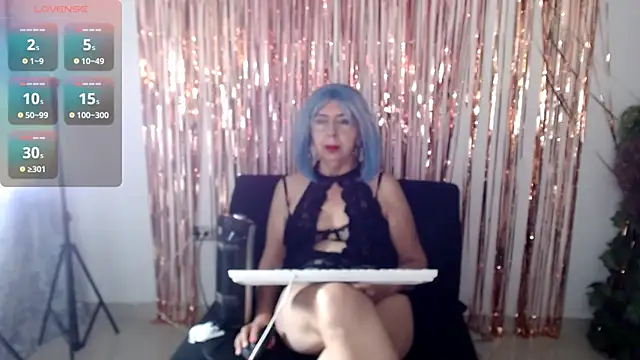 Snapshot of ruth_blue21 chatting on 09.12.25 ruth blue21 online show from 09.12.25