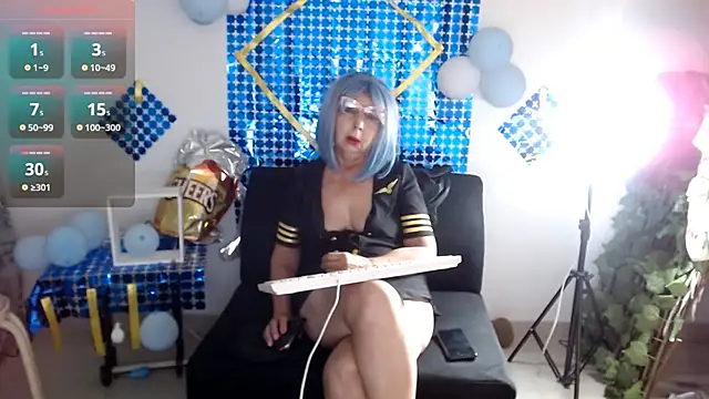 Snapshot of ruth_blue21 chatting on 10.14.25 ruth blue21 online show from 10.14.25