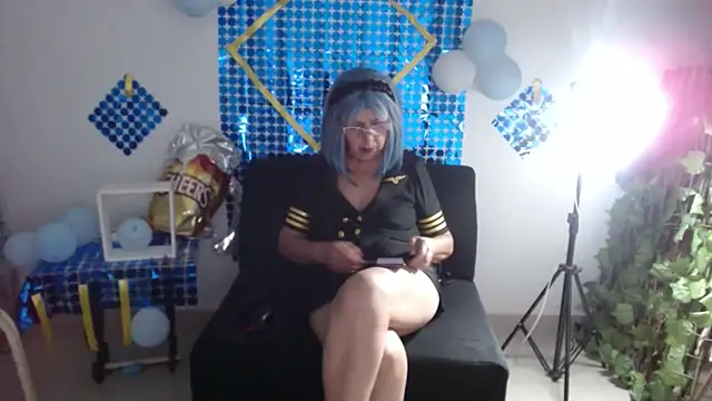 Snapshot of ruth_blue21 chatting on 10.16.25 ruth blue21 online show from 10.16.25