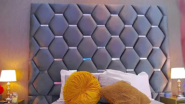 BlaireParker online show from 10.18.25