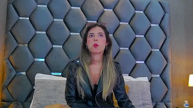 BlaireParker online show from 11.03.25