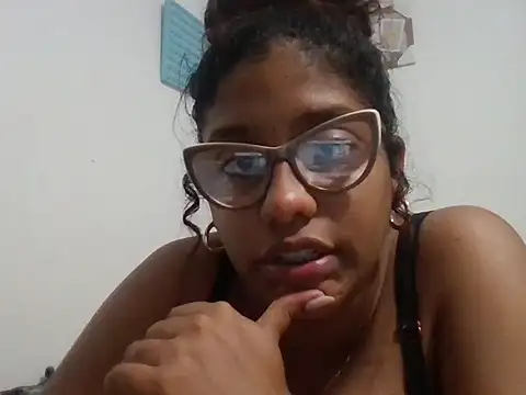 Snapshot of MeliBoobs chatting on 09.11.25 MeliBoobs online show from 09.11.25