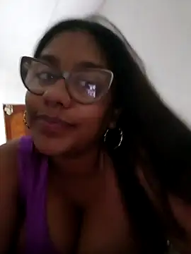 Snapshot of MeliBoobs chatting on 11.09.25 MeliBoobs online show from 11.09.25