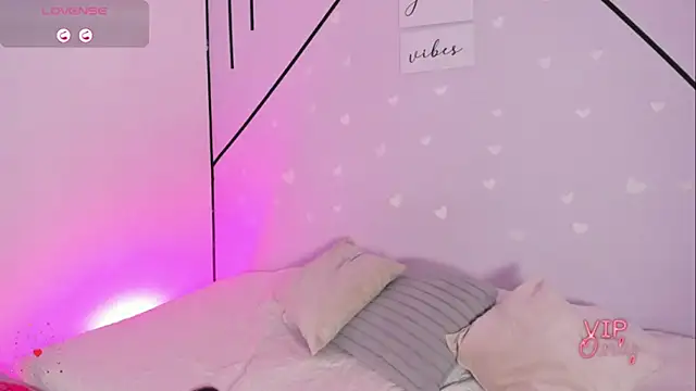 MiahCornell  online show from 02.13.26