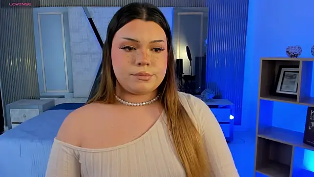 Maxxxine1 online show from 04.13.26