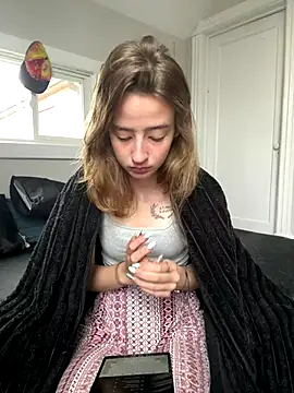 Snapshot of SeccySerena chatting on 10.11.25 SeccySerena online show from 10.11.25