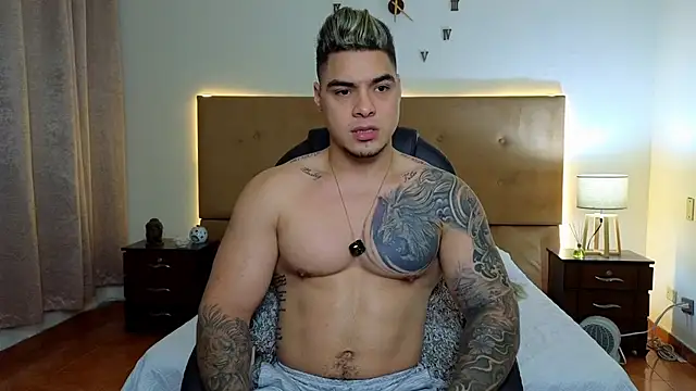 Snapshot of Steven_Velez chatting on 09.15.25 Steven Velez online show from 09.15.25