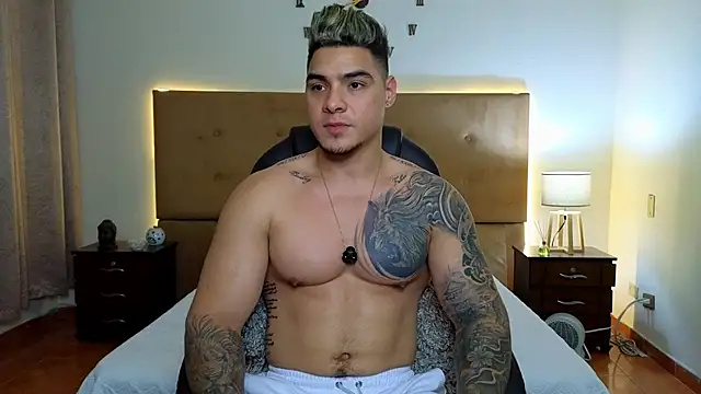 Snapshot of Steven_Velez chatting on 09.16.25 Steven Velez online show from 09.16.25