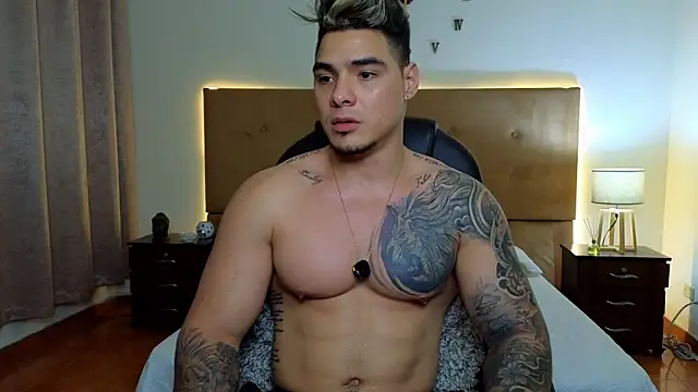 Snapshot of Steven_Velez chatting on 09.20.25 Steven Velez online show from 09.20.25