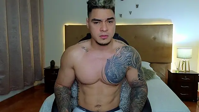 Snapshot of Steven_Velez chatting on 09.29.25 Steven Velez online show from 09.29.25