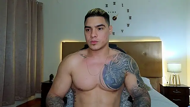 Snapshot of Steven_Velez chatting on 10.24.25 Steven Velez online show from 10.24.25