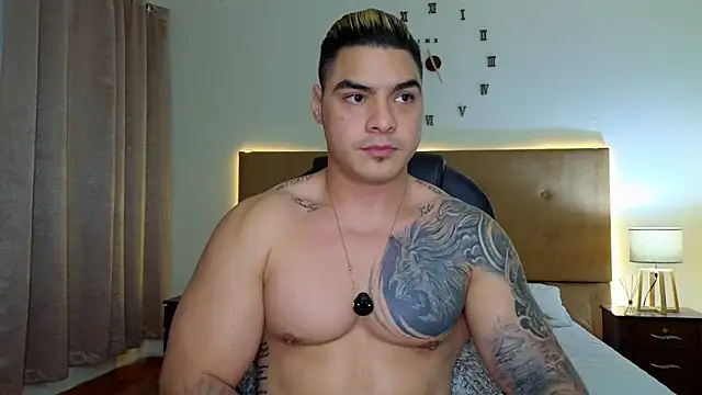 Snapshot of Steven_Velez chatting on 10.27.25 Steven Velez online show from 10.27.25