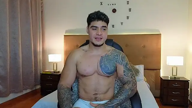 Snapshot of Steven_Velez chatting on 04.21.26 Steven Velez online show from 04.21.26