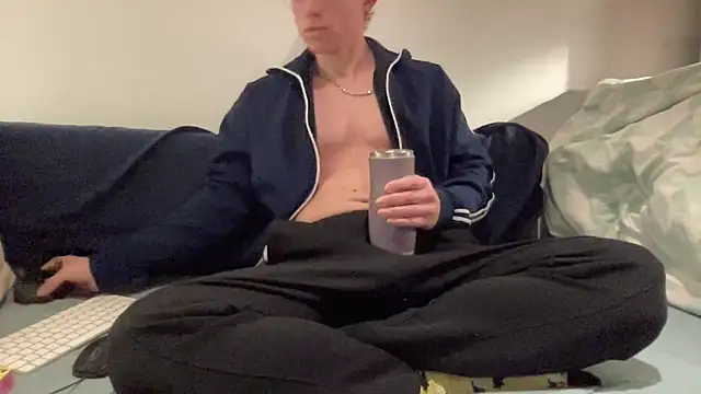 ee 000 online show from 10.25.25