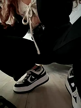 Sallem Pink online show from 11.05.25