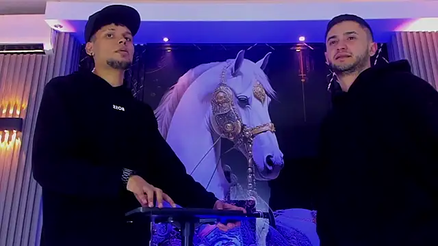 Snapshot of Dominic_Max_ chatting on 09.12.25 Dominic Max  online show from 09.12.25