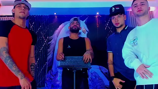 Snapshot of Dominic_Max_ chatting on 09.13.25 Dominic Max  online show from 09.13.25