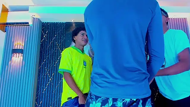 Snapshot of Dominic_Max_ chatting on 09.19.25 Dominic Max  online show from 09.19.25