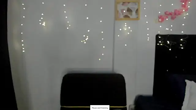 Snapshot of MeganHoffmaan chatting on 04.28.26 MeganHoffmaan online show from 04.28.26