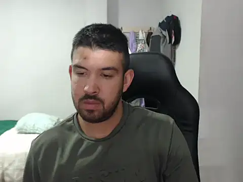 Axel11113 online show from 11.12.25