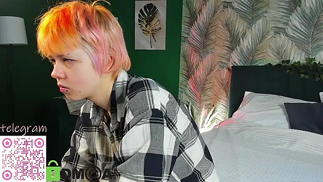 CarolineRichter online show from 12.20.25