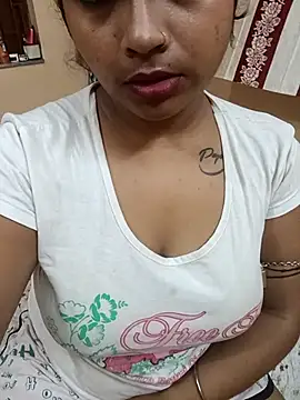 Snapshot of Naughty-Chaaya chatting on 10.19.25 Naughty-Chaaya online show from 10.19.25